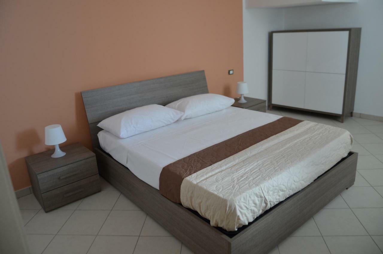 Casa Vacanze Cristoforo Colombo Lejlighed Lido Conchiglia Eksteriør billede