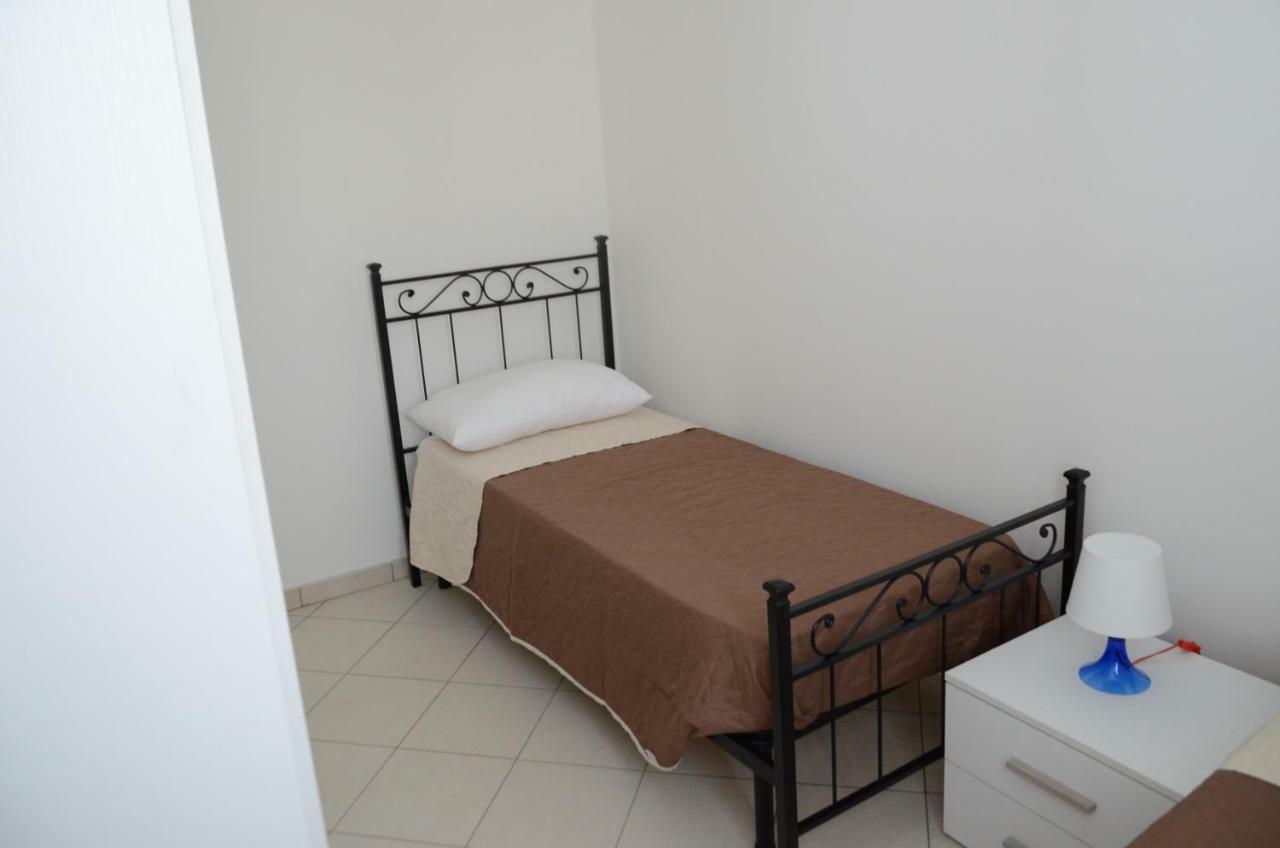 Casa Vacanze Cristoforo Colombo Lejlighed Lido Conchiglia Eksteriør billede